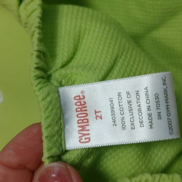 Gymboree top And gap shorts - Picture 7 of 7